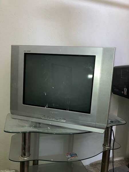 tv or table dono sale krne he 12000 6