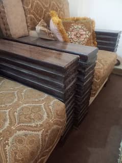 5 seater sofa with table set
