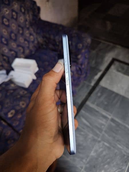 Xiaomi 13T 12/256 5G Non pta 4 month sim time available 3