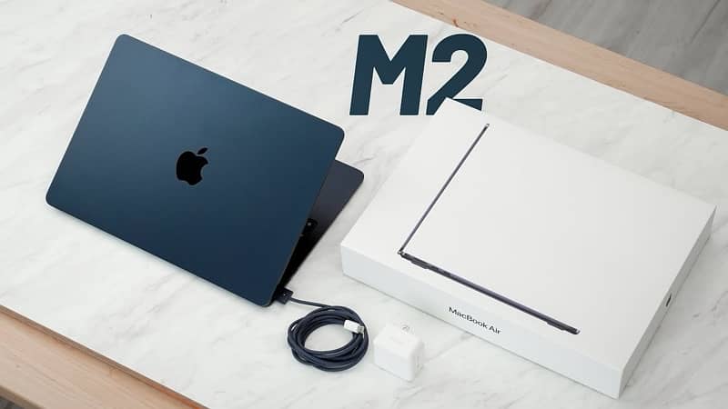 MacBook Air M2 13” MLY33 /M3 0