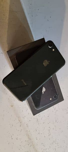 iphone 8 pta approved with box charger 256 gb only bettry change 0