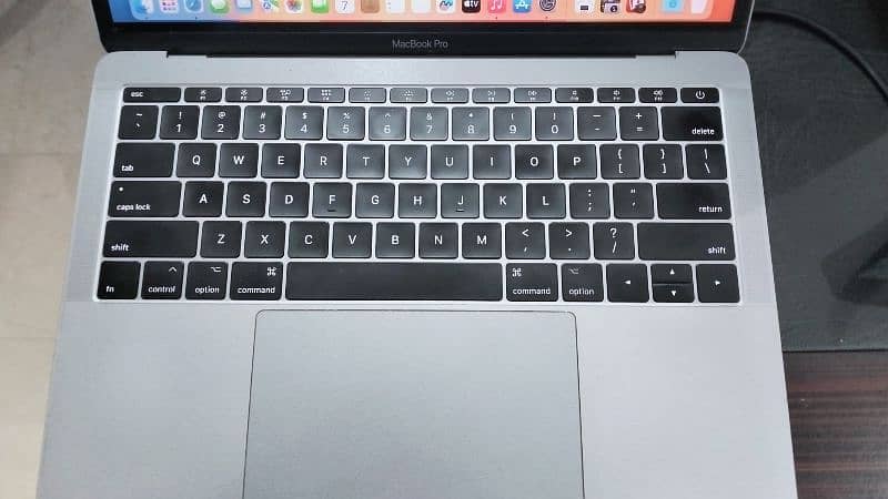 MacBook Pro, Core I-5 for Sale 3