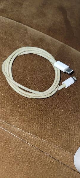 Iphone Orignal 20 Watt Charger & cable 1