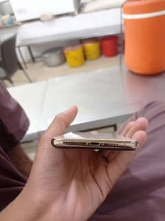 iPhone xs max 64gb PTA approved