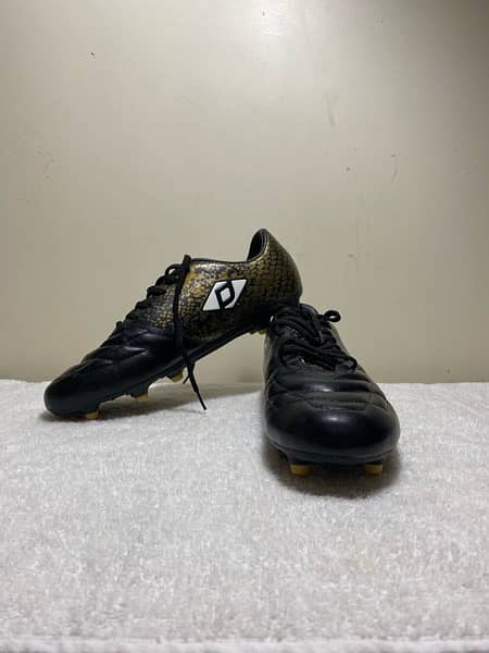 sports shoes for football size: 44 FAULT: LEATHER FALL 1