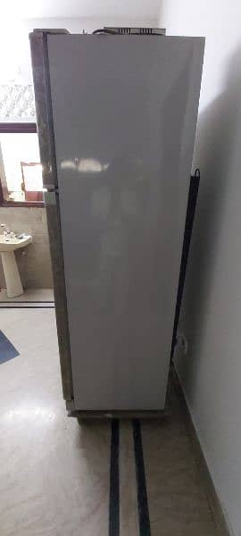 Dawlance fridge large size 0