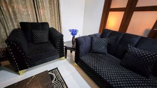 Black and Gold 5 seater Sofa Set like new