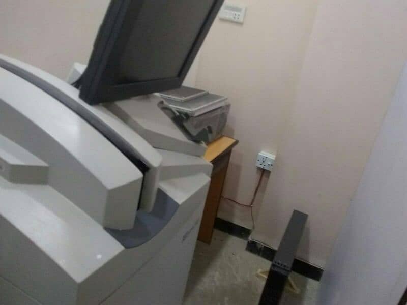 x ray machine with complete accessories or c-r Kodak with printer 3