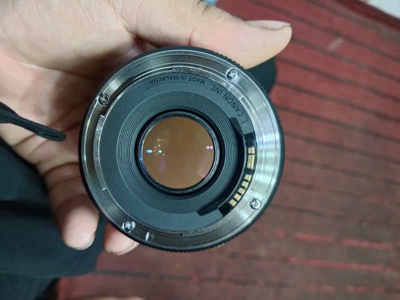 Canon 50mm stm brand new condition 4