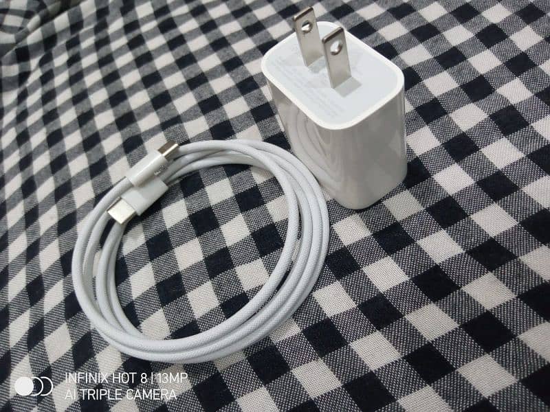 iphone 15pro max Charger Cable 20watt new genuine with warranty 0