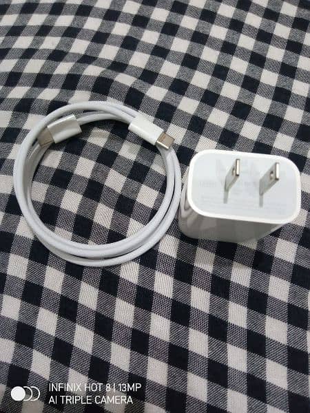 iphone 15pro max Charger Cable 20watt new genuine with warranty 2