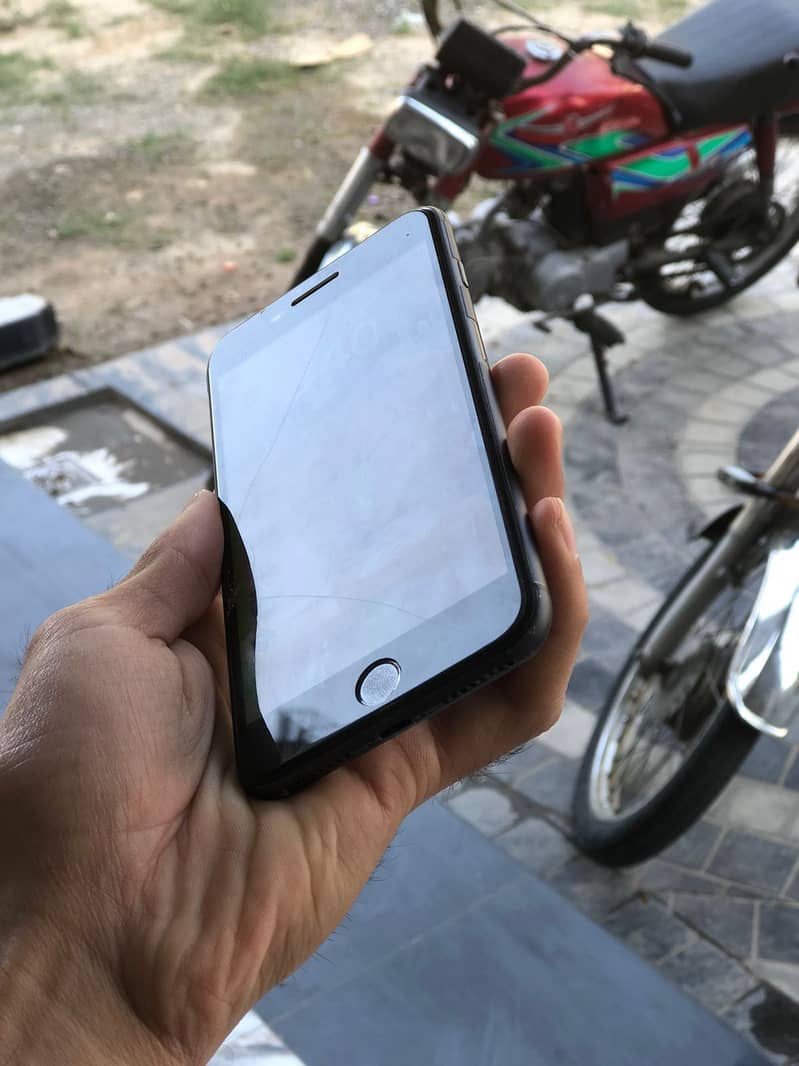 IPhone 8Plus | 10/10 Condition | Bahria Town Lahore 6