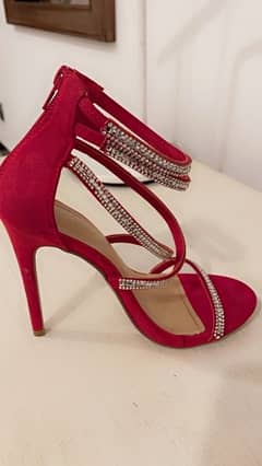 brand new heels