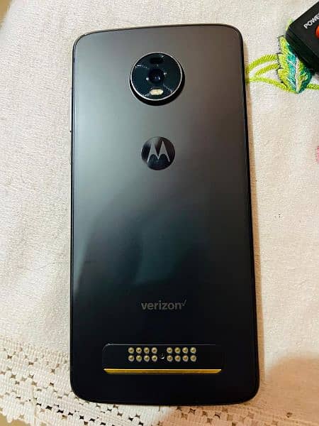 Motorola Z4 3