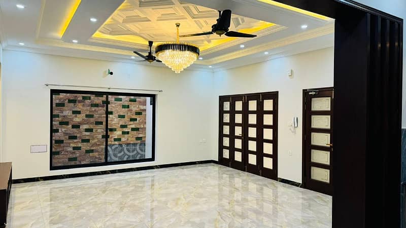 7 Marla Luxuries House For Sale In Jeewan City 6