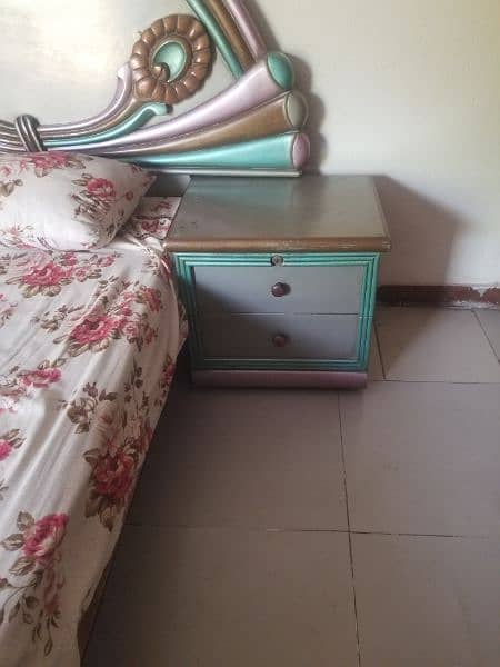 Deco Painted Bed 2