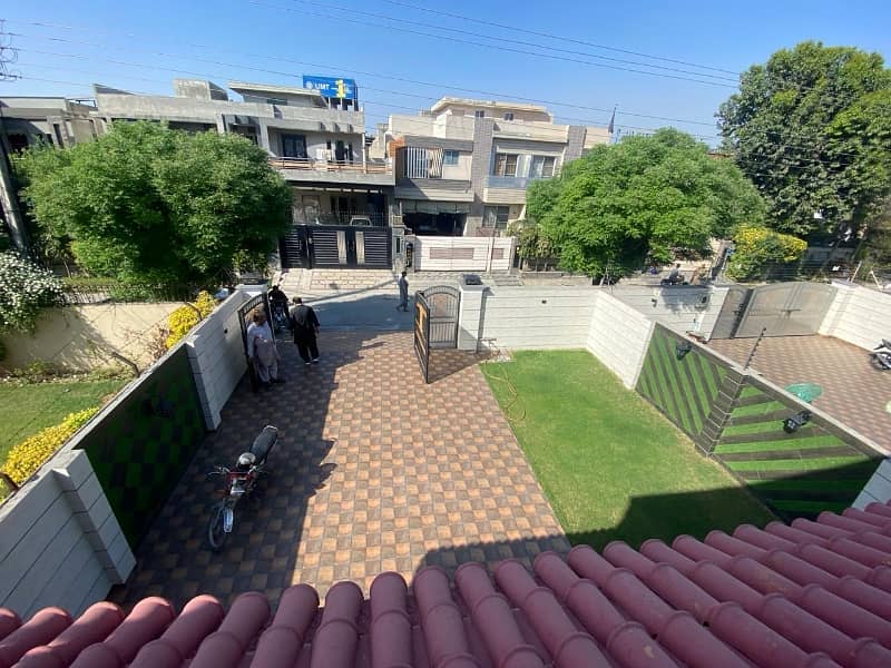 18 Marla Brand New House For Sale Near UMT Revenue Housing society Lahore 2