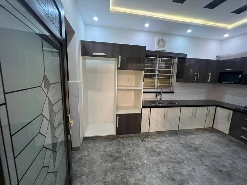 18 Marla Brand New House For Sale Near UMT Revenue Housing society Lahore 20