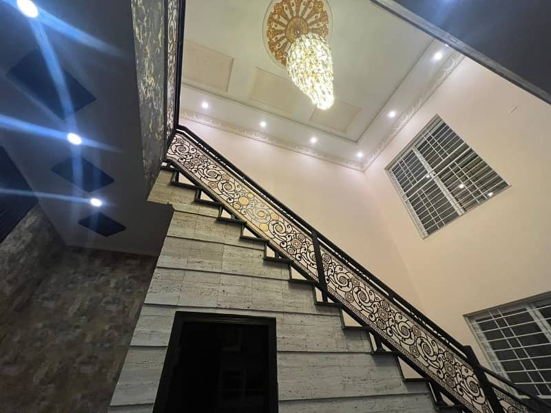 18 Marla Brand New House For Sale Near UMT Revenue Housing society Lahore 29