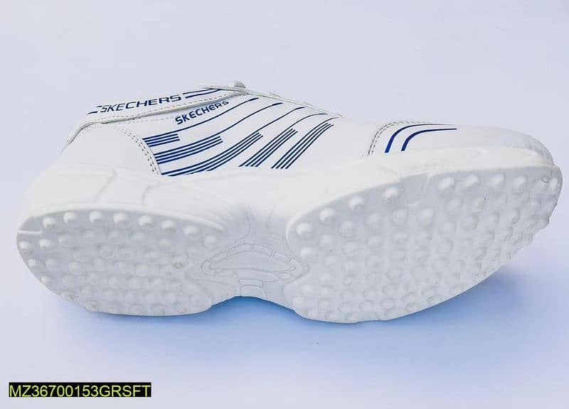 comfortable Gripper shoes for cricy 3