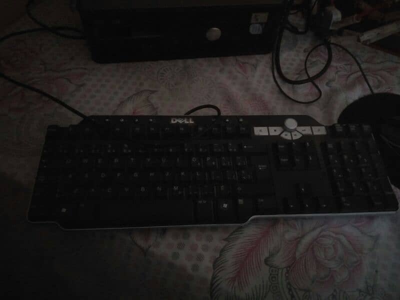 pc,monitor,keyboard and mouse complete set 1