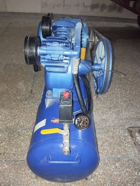 Compressor for sale in good condition 0