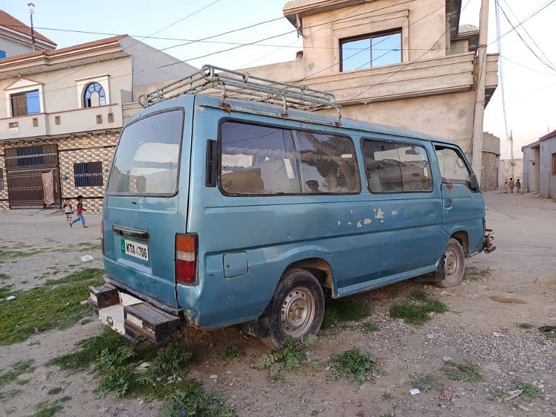 NISSAN URVAN 1993 3