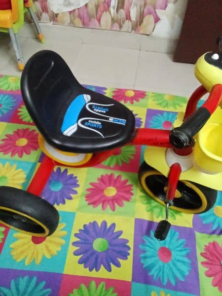 new condition cycle with comfortable seat 12