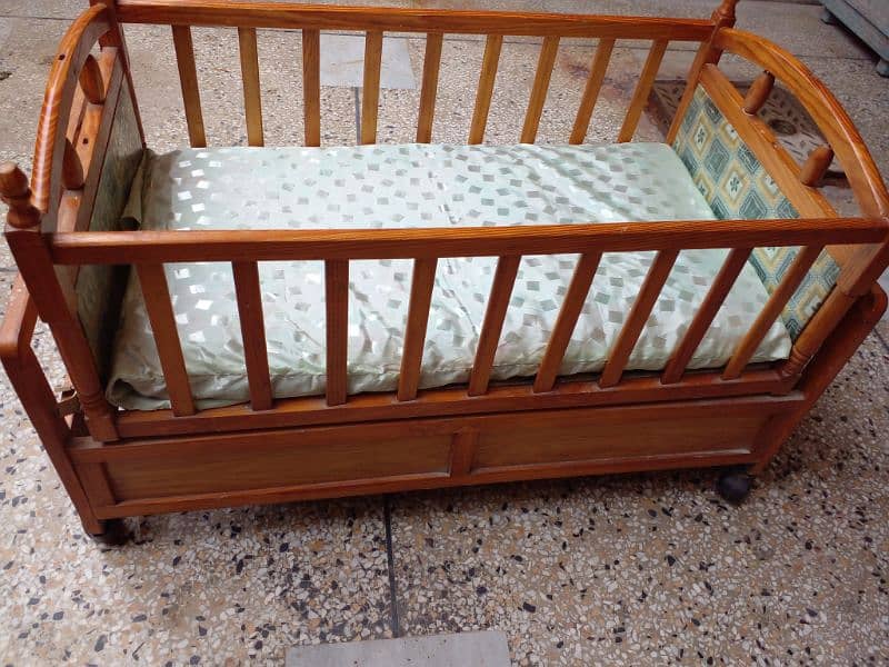 Baby Cot / with swings 4