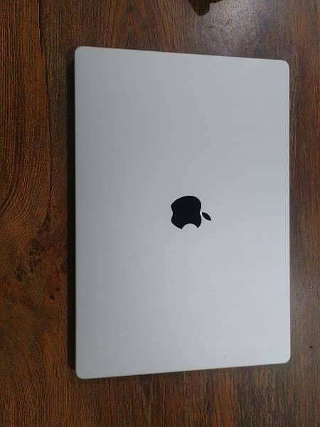 Apple MacBook Pro retina display M1 chip 16gb or 8 GB ram 10 by 10 co 0