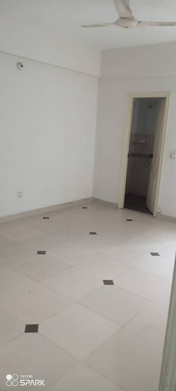 Flat for Rent shabaz comercial 2nd Floor Tile flooring maintenance included in rent 7