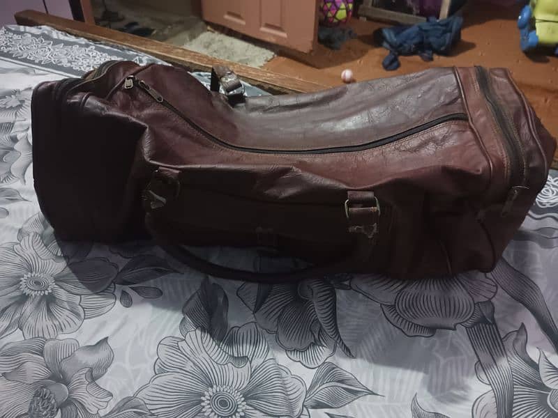 original leather traveling bag 0