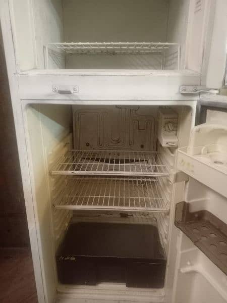 fridge is not working03354937162 2