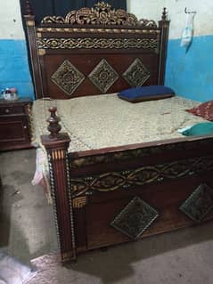 king size double bed with mattress side table or seal karna hai 0