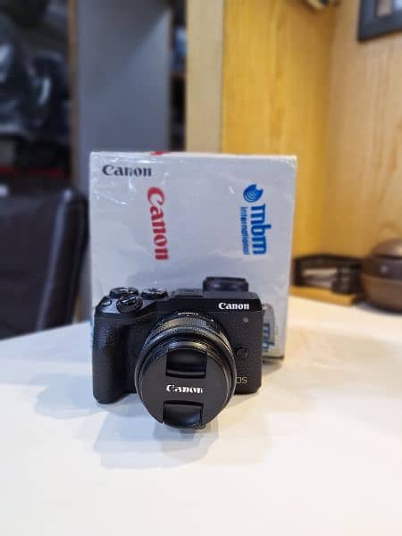 Canon M6 Mark ii with 15-45mm 0