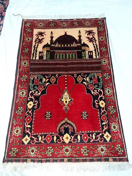 hand made prayer carpet 3