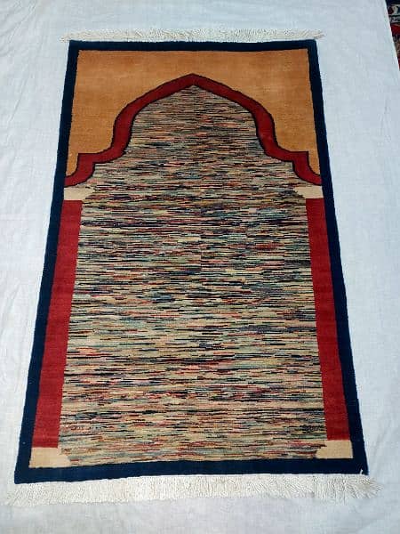 hand made prayer carpet 7