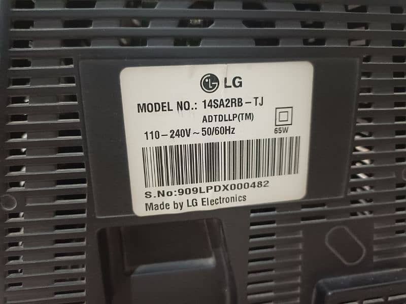 LG Ultra Slim Tv condition 9/10 4