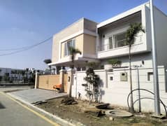 15 Marla Facing Park Brand New Brig House For Rent In Sector-S