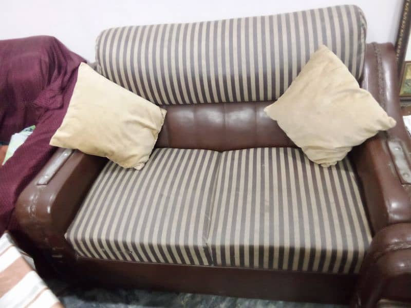 3 set sofa for sale urgent 1
