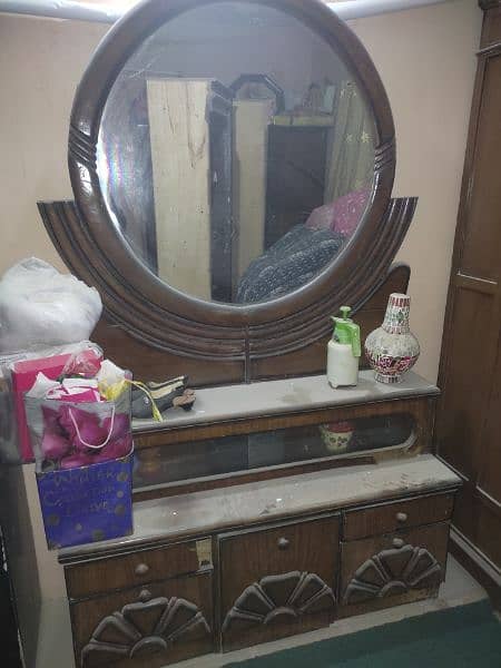 Wooden dressing table. 0