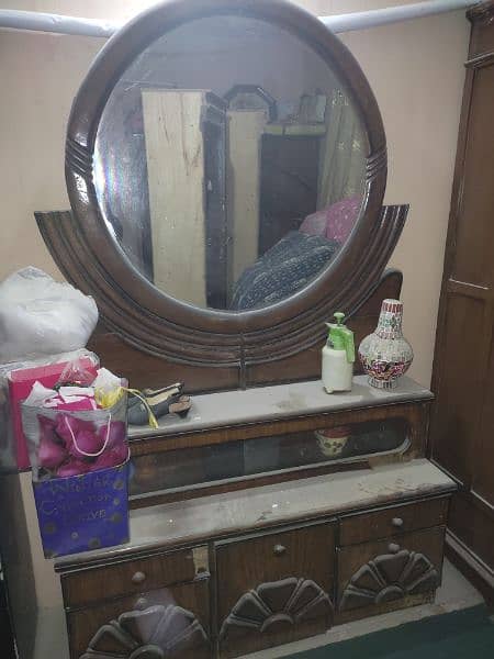 Wooden dressing table. 1
