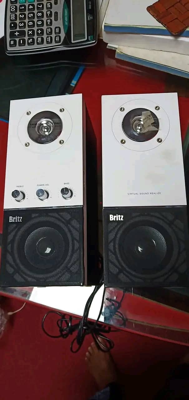 Britz speakers Bass Boosted 0