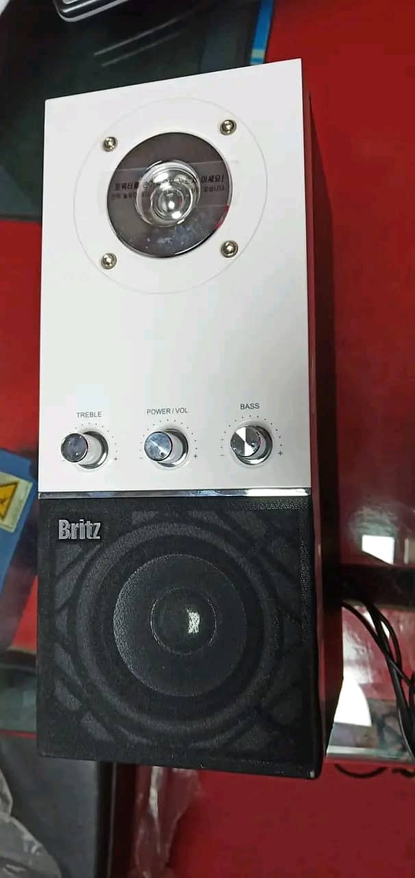 Britz speakers Bass Boosted 1