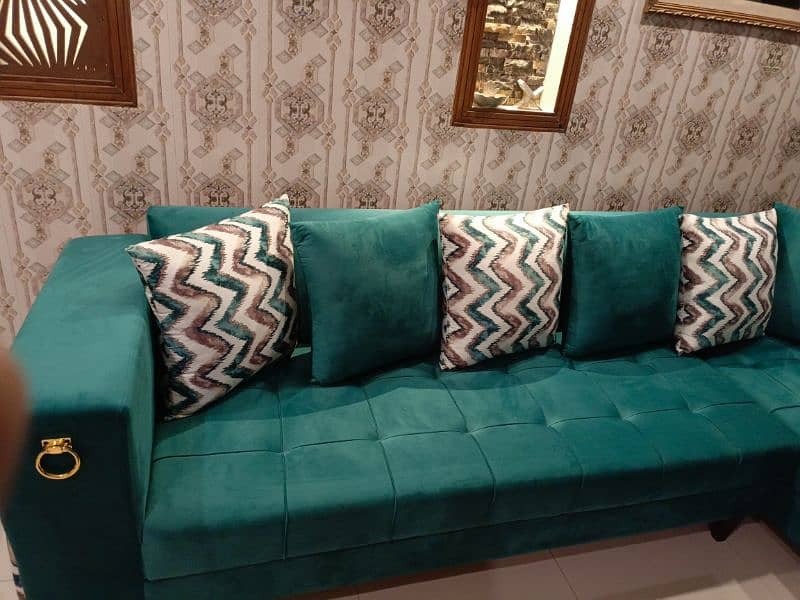 Elegant Green L - Shaped Sofa 3