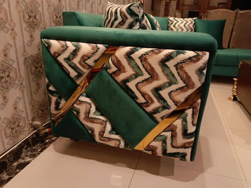Elegant Green L - Shaped Sofa 4