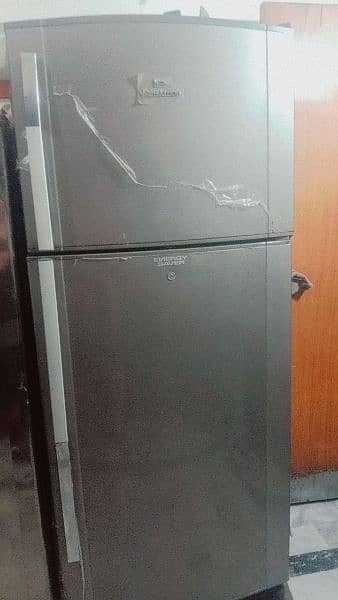 Dawlance Refrigerator Fridge freezer in new condition 0