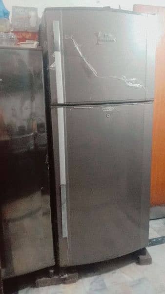 Dawlance Refrigerator Fridge freezer in new condition 1