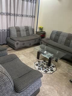 7 Seater sofa set in excellent condition
