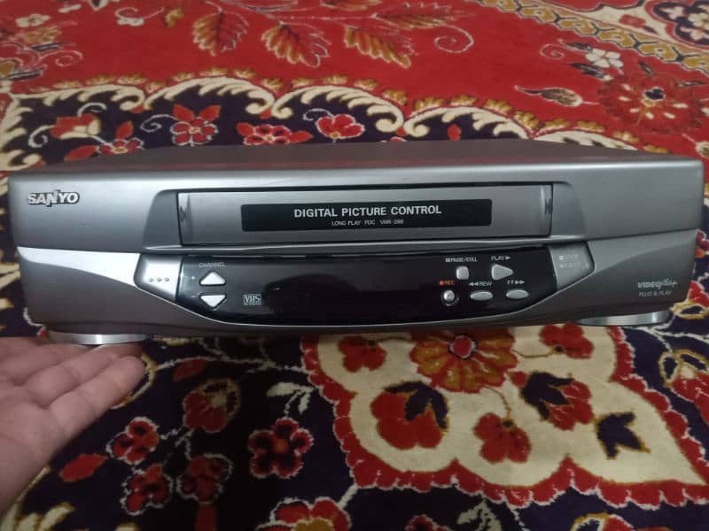 LG panasonic sony vcr ok and good condition full working 7